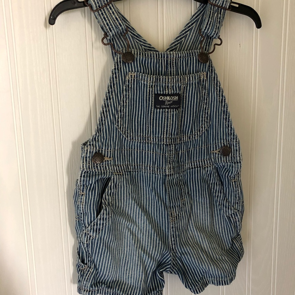 OshKosh B’Gosh shorts overalls